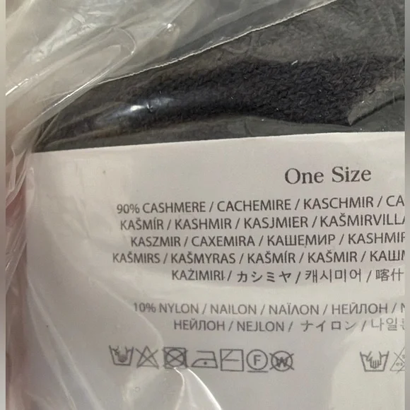 NWT Johnston of Elgin navy cashmere socks - Picture 6 of 7